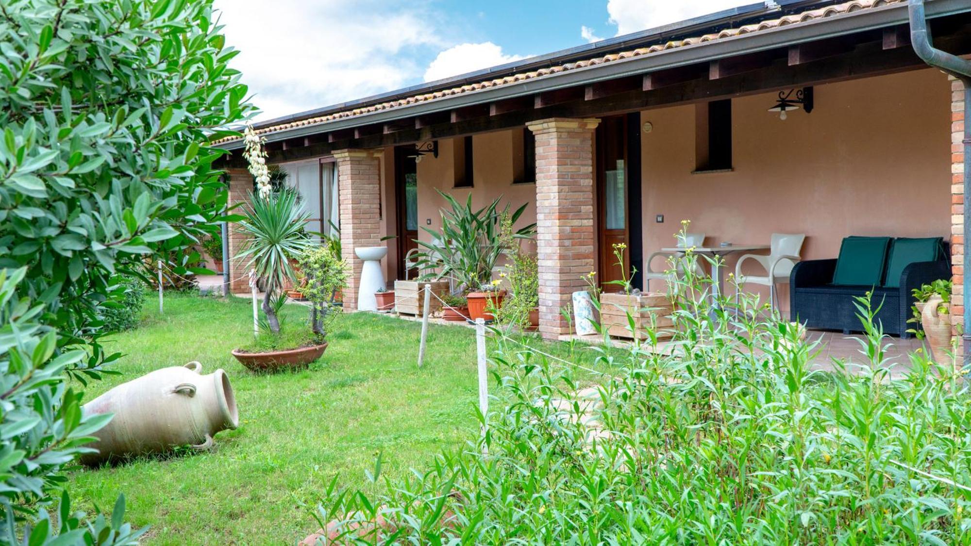 Su Leunaxiu Solèminis Exterior foto